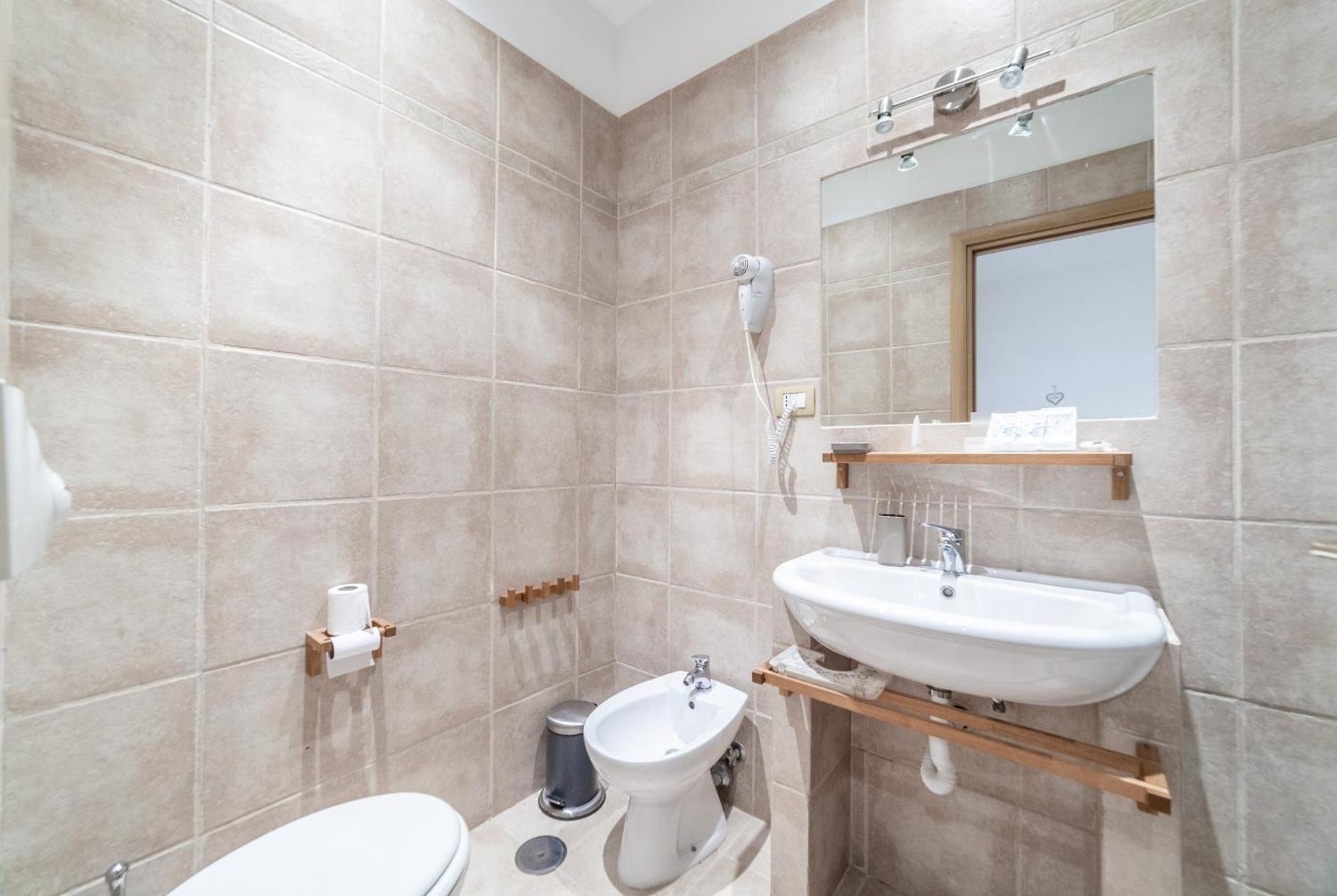 Ubaldi Luxury Rooms Рим Екстериор снимка
