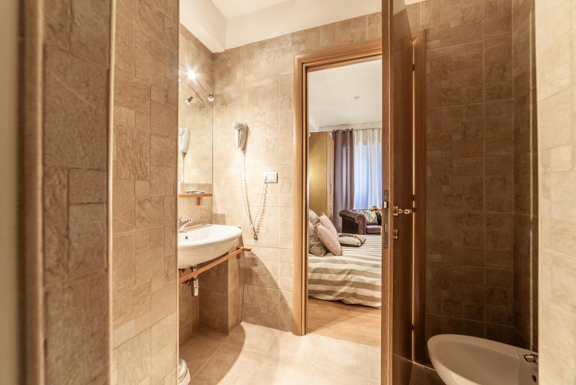 Ubaldi Luxury Rooms Рим Екстериор снимка